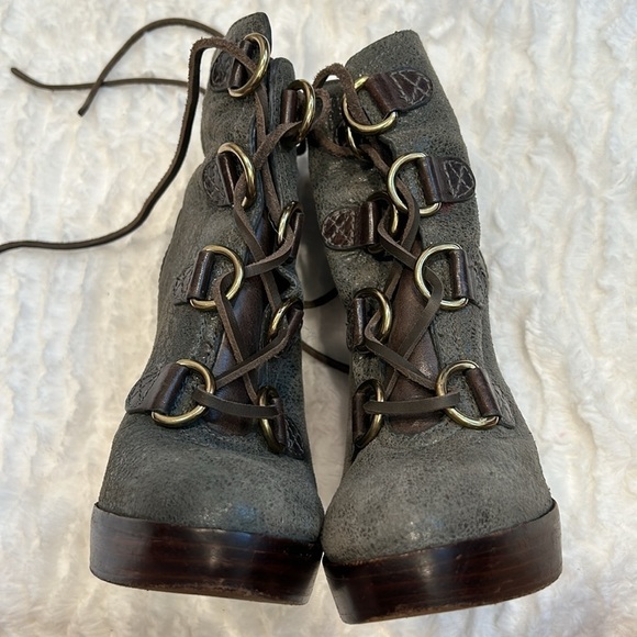 Tory Burch Gray and Brown Ankle Boots - Picture 3 of 13